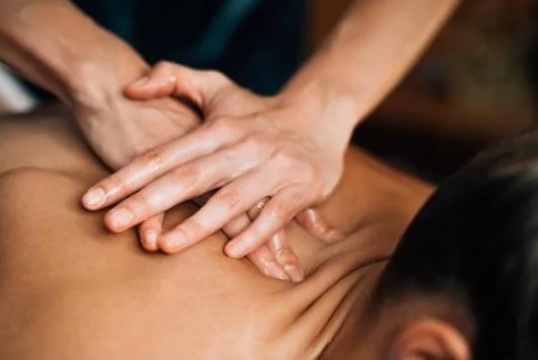 Massage Huiles Essentielles Dans Le Beaujolais Et Communes Des Pierres Dorées Avec Metmassages